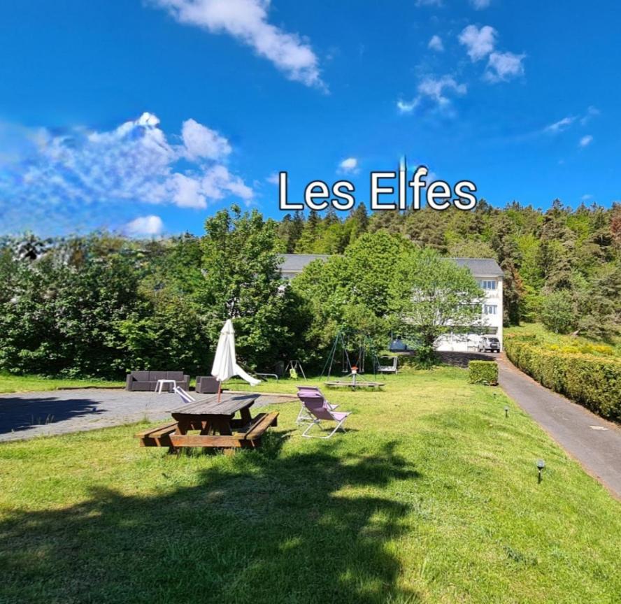 Apartamento Les Pieds Dans L'Eau Murol Exterior foto